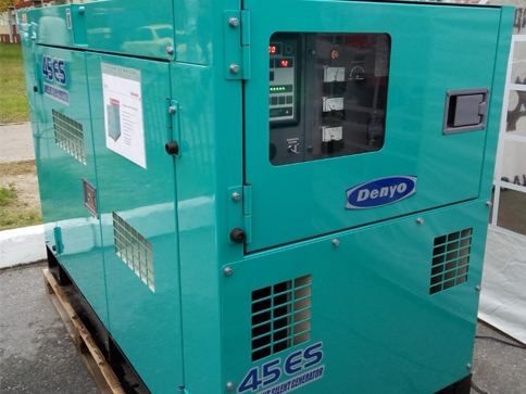Дизельный генератор DENYO DCA-45ESI